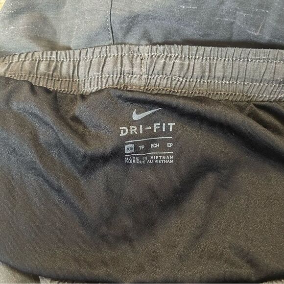 Nike Dri-fit Athletic Gray Shorts - Picture 4 of 5